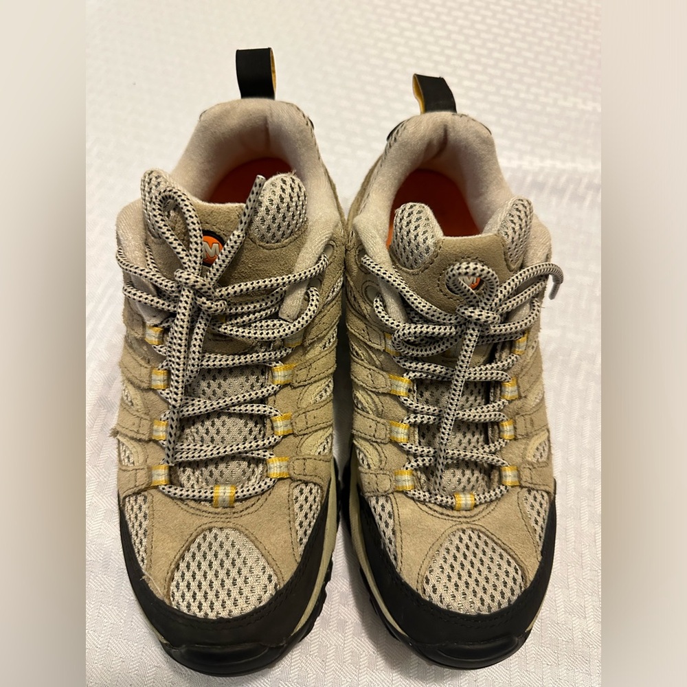Merrell Moab 3 Continuum, Waterproof Hiking Shoe for Women Size 7 Taupe, used